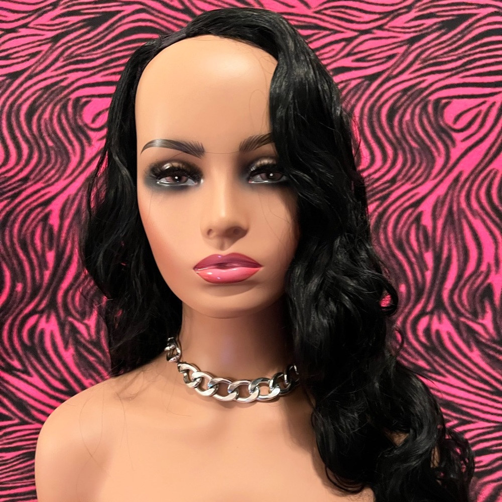 BLACK NATURAL HAIR TEXTURED U-PART WIG // INSTRUCTIONS